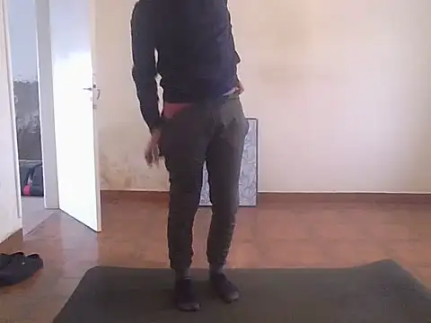 Dogo-90 stripchat live cam model
