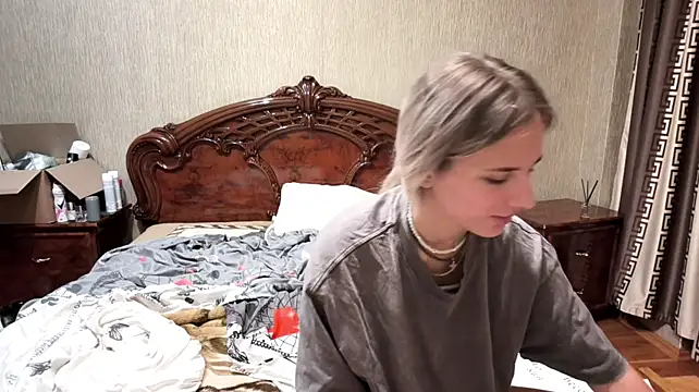LaureenGolob stripchat live cam model