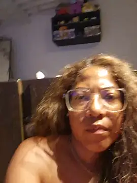 mila38 stripchat live cam model