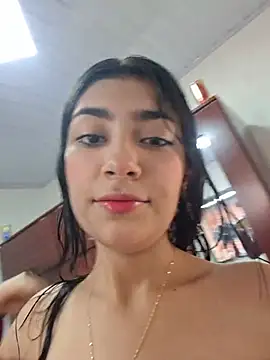 Sweed-virgin-pussy stripchat live cam model
