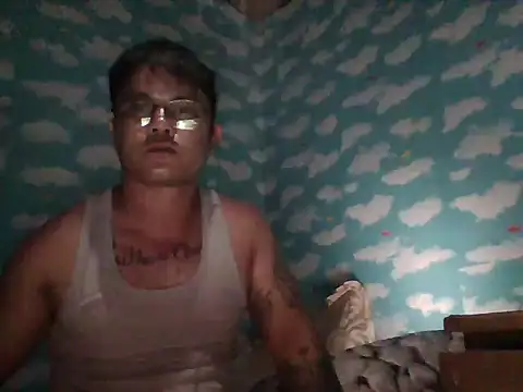 Greggledesma stripchat live cam model
