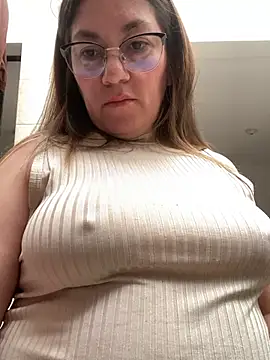 SCARLET-20 stripchat live cam model