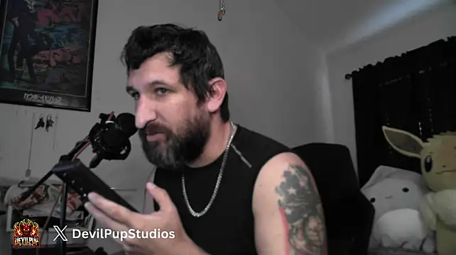 DevilPup75_ stripchat live cam model