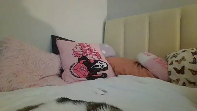 madzbailey stripchat live cam model