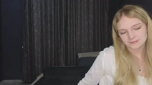 baeyoda stripchat live cam model