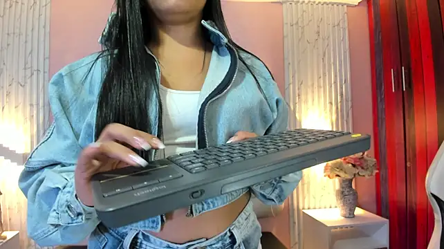 Katemos_st stripchat live cam model