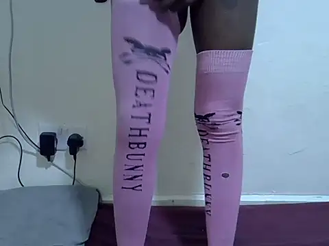 Rubbiey stripchat live cam model