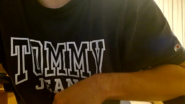 cuteboy00900 stripchat live cam model