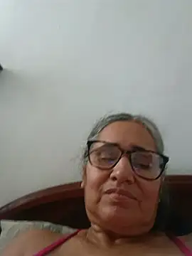 _candi stripchat live cam model