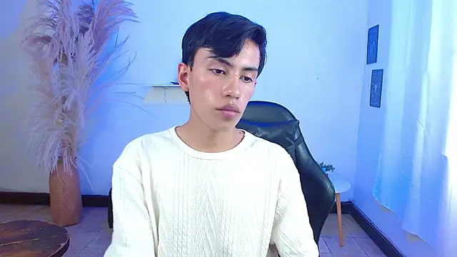 angelocum18 stripchat live cam model