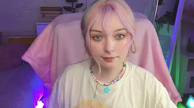 NicoleKashmir stripchat live cam model