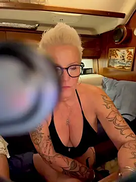 German_Milf stripchat live cam model