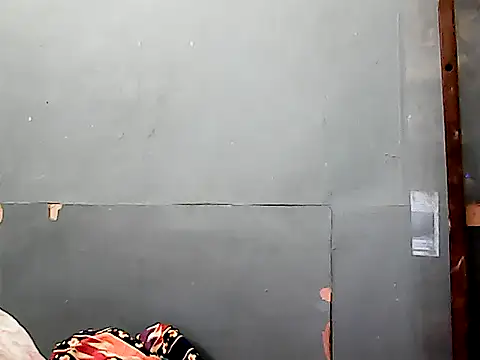Irisshinn stripchat live cam model