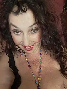 GypsyEsmeralda stripchat live cam model