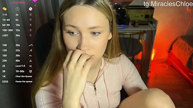 ChloeMillerMeow stripchat live cam model