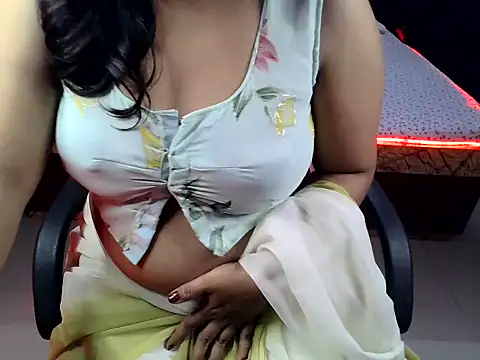 Wildsiren stripchat live cam model