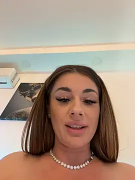 IsabellaEtthan stripchat live cam model