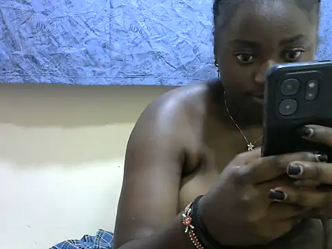 Marvel_girl stripchat live cam model
