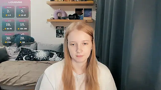 Alyaley stripchat live cam model