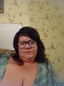 NysiOlsen stripchat live cam model