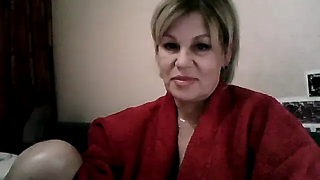 TatkaYang stripchat live cam model