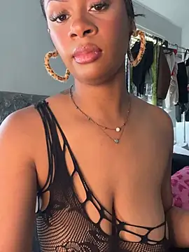 shawneebaby stripchat live cam model