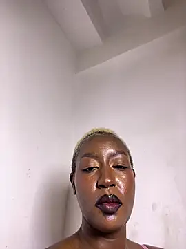 ZolaAmaya stripchat live cam model