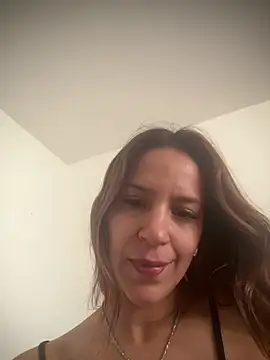 ayelenn31 stripchat live cam model