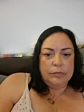 Luna81_XX stripchat live cam model