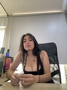 CARLA_FERRERM stripchat live cam model
