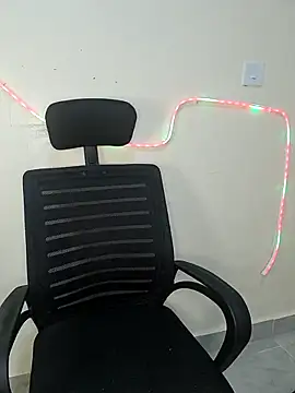 Hildahoi stripchat live cam model