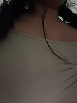 Yui-Ch06 stripchat live cam model