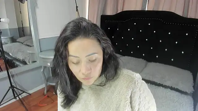 gaby_trent stripchat live cam model