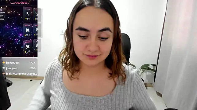 maryluna95 stripchat live cam model