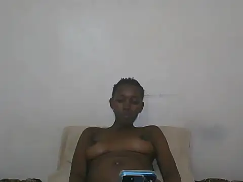 Sweetbaby24 stripchat live cam model