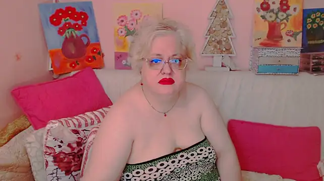 Maturelove_xxx stripchat live cam model