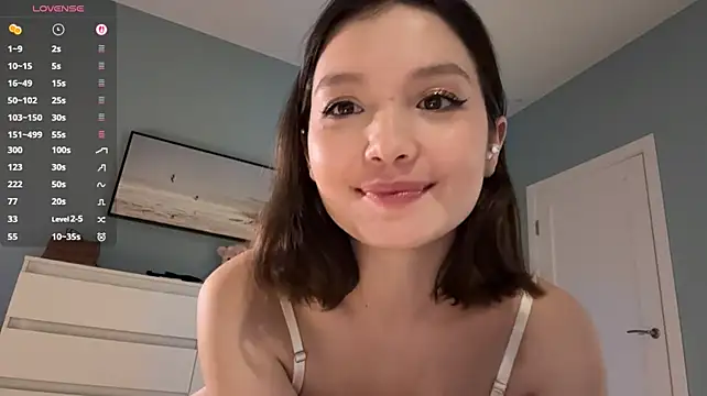RochelTrewhitt stripchat live cam model
