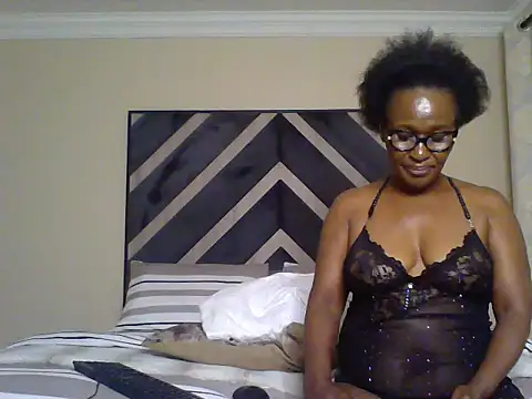 hotgrannxxx58 stripchat live cam model