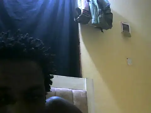 Bigras0011 stripchat live cam model