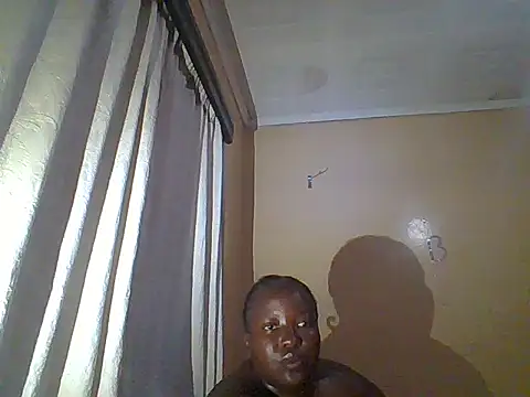 chubby_belle stripchat live cam model