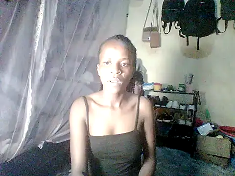 pussy-zuri stripchat live cam model