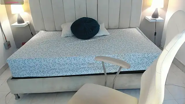 Rouse_bigboobs stripchat live cam model