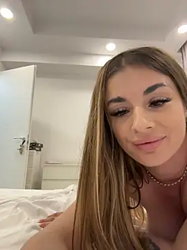 IsabellaEtthan stripchat live cam model