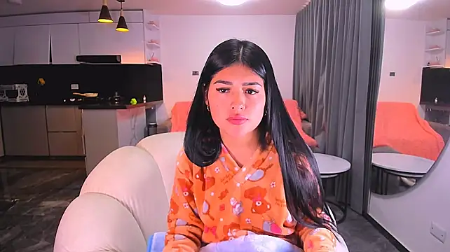 1lubonnie stripchat live cam model