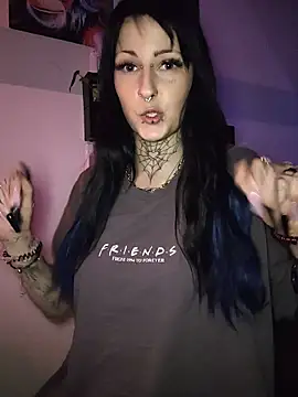 Smokaxhontas stripchat live cam model