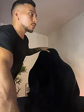 FreszX stripchat live cam model