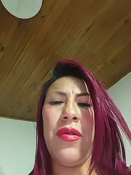 tatianabelli stripchat live cam model