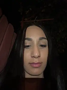 LexxyBloom stripchat live cam model