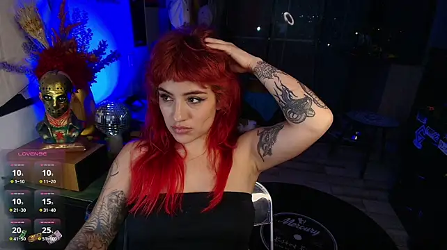 unholyeva_ stripchat live cam model