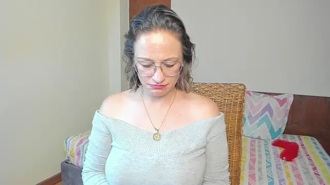 CharlotMilf_ stripchat live cam model